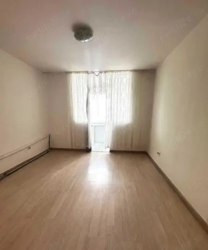 Poarta 6-garsonieră