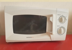 Cuptor cu microunde DAEWOO model KOR-6L15