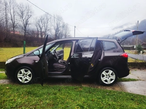 Vand Opel Zafira Tourer- Diesel  - imagine 8