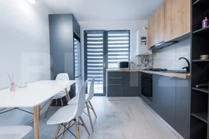 Apartament cu 3 camere, 52 mp cu balcon, in zona Stejarului - imagine 2