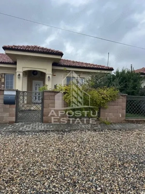 Jumatate de duplex in stil mediteranean in Urseni