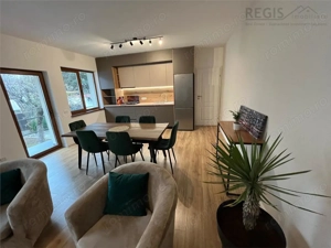 Casa Curte generoasa 3 Camere, Centrul Civic