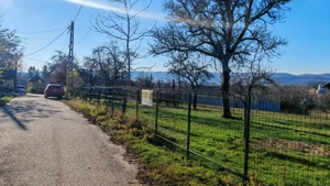 Teren de vânzare – 2.550 mp, poziție excelentă, Stâlpeni (zona centrală), jud AG - imagine 7