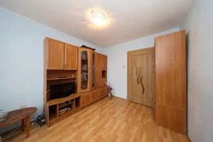 Apartament cu 3 camere de vânzare în zona Calea Bucuresti