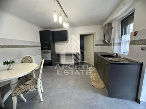 Casa individuala cu 4 camere,2 bai,mobilata,Calea Lipovei - imagine 2