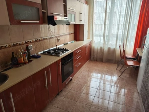 De vanzare apartament zona uta ared 