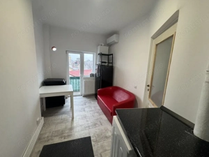 Garsoniera de pe strada Visinilor