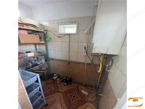 2 camere decomandat Bucovina , 58 mp utili , centrala proprie - imagine 3