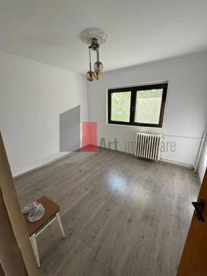 De vânzare – Apartament 3 camere, Sector 4