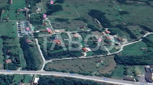 Teren intravilan 2050m acces auto zona turistica Valea Avrigului - imagine 2