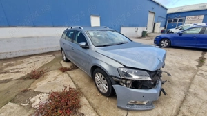 Vand VW Passat B7 Variant 2013 - Avariat