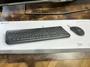 Pret final Kit tastatura + mouse Microsoft 600 Cu cablu USB