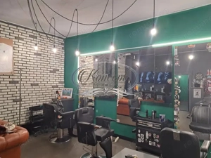 Spatiu pentru servicii cu expunere stradala si acces facil