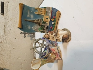 De vânzare sunt vechi și intretinute