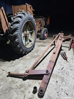 Cilndrii, Distribuitor, Pompa turola , brate cu semilune  - imagine 3