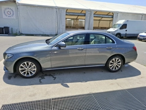 Mercedes E350 - imagine 5