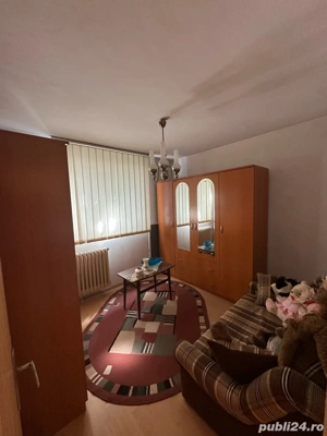 Va propunem spre vanzare un apartament cu 3 camere(Piata Progresu)