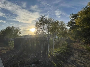 Vând teren intravilan