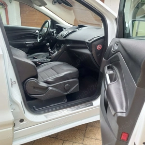 Ford Kuga Tractiune 4x4. - imagine 8