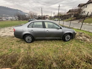 Volkswagen Jetta 1.9TDI - imagine 3