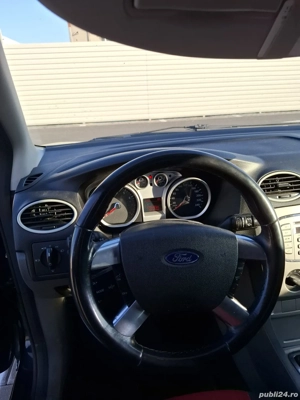 Vând Ford Focus, benzină - imagine 6