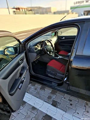 Vând Ford Focus, benzină - imagine 8