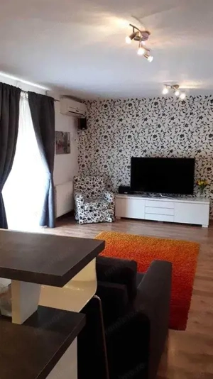 Ultrancetral - Inchiriere apartament 4 camere - Piata Trandafirilor - imagine 4