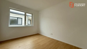 Duplex cu 3 camere si panouri fotovoltaice, zona Mosnita Noua - imagine 9