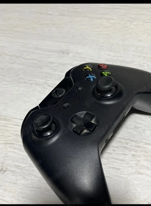 Vând Xbox One plus Kinect Senzor