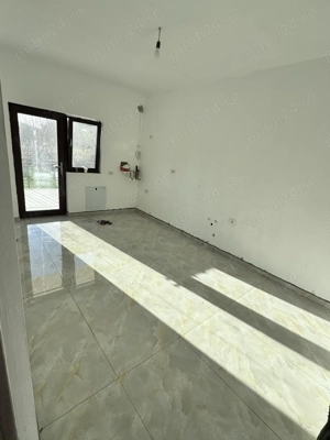 Case tip duplex - 500 mp curte - imagine 2