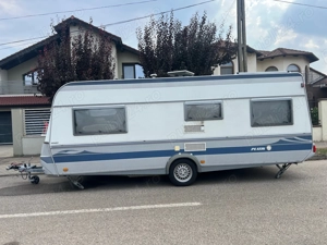 Rulota Fendt Platin 560 cu cort si panouri solare