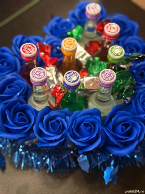 Buchet cu trandafiri albaștri si shot-uri  - imagine 4