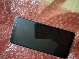 Samsung Galaxy A 8 2018 - imagine 2