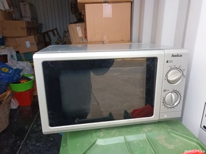 Vand cuptor cu microunde