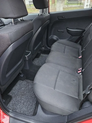 Hyundai i 30 -An 2010- 1.4(Benzină), 110 Cai, Navigație - imagine 6