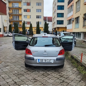Vând Peugeot 307 benzina 2002 - imagine 4