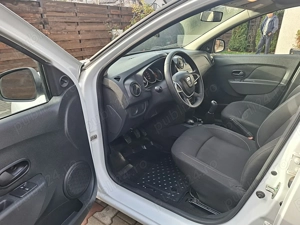 Logan 2020 cu 124000 km - imagine 9