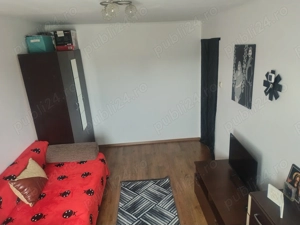 Închiriez garsonieră ! 