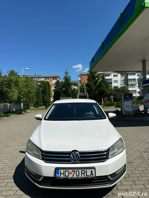 Volkswagen Passat B7 - imagine 4