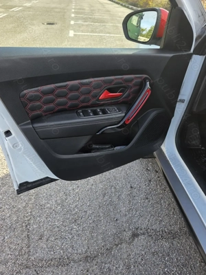 Vand Dacia Duster 2023 Prestige 1.5 dci 4 4 - imagine 8