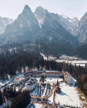 Proprietar vand vila Busteni