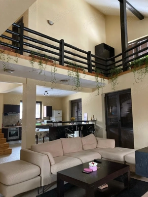 Proprietar vand vila Busteni - imagine 2