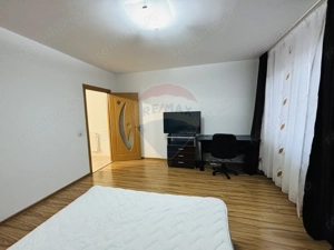 Apartament spatios de vânzare 2 camere EROILOR . VOLUNTARI A3 - imagine 9