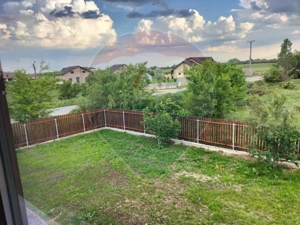 Casă / Vilă cu 4 camere la 25 min de Piata Victoriei - Tartasesti - imagine 18