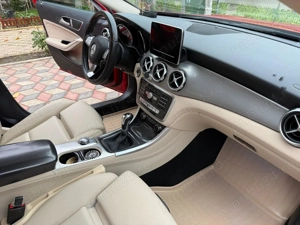 Mercedes GLA 180,An 2019,70000km,Manuala - imagine 6