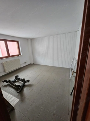 Hala depozitare  mica productie - birouri , zona semicentrala !! - imagine 3