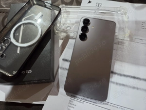 SAMSUNG Galaxy S25 256GB Silver Shadow garantie 02.2027 folie + 2 huse, ca NOU!