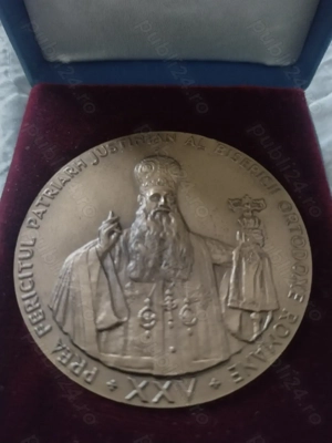 Vand 3 medalii patriarhale din bronz pentru colectionari - imagine 4