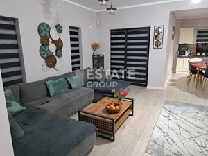 Duplex cu 5 camere despartit prin garaj in Dumbravita