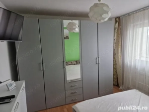 Inchiriez ap.3 camere in Zona Soarelui, et.4, suprafata utila de 65 mp.